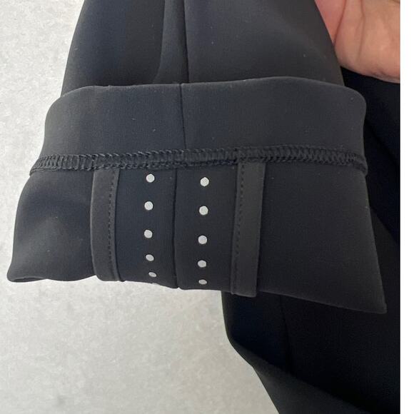 Lululemon Women's On the Move Pants Black Size 2 Athleisure Travel Elevated - Picture 11 of 11